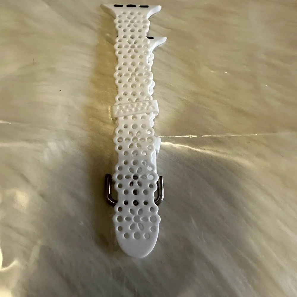 🩷5/$10 White Perforated iWatch Band 44mm